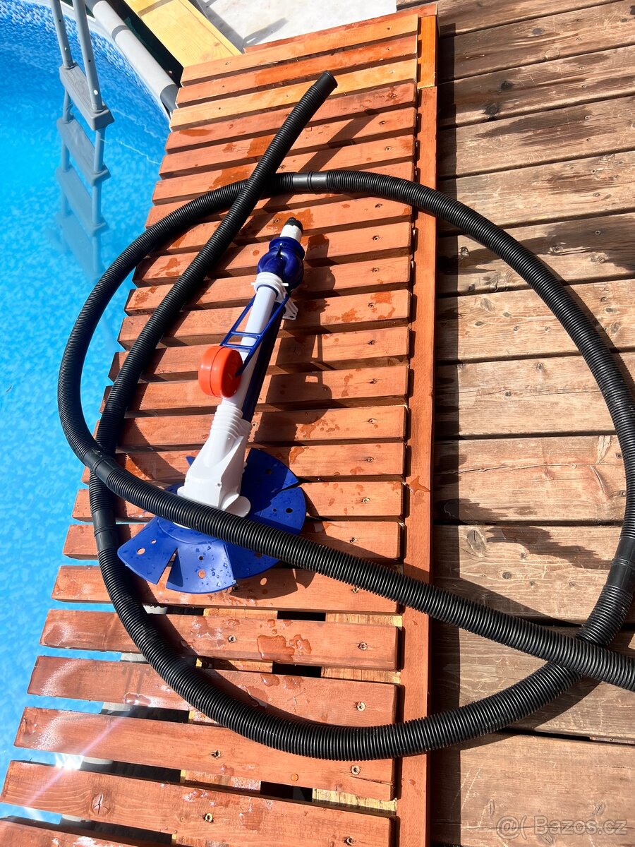 Poloautomaticky vysavač do bazénu - 2
