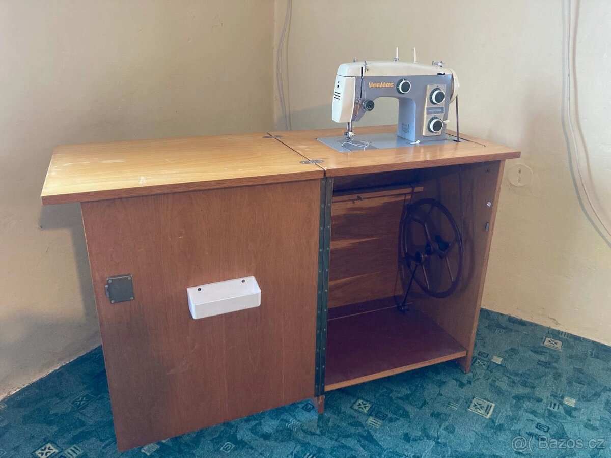 Retro šicí stroj Veritas - 2