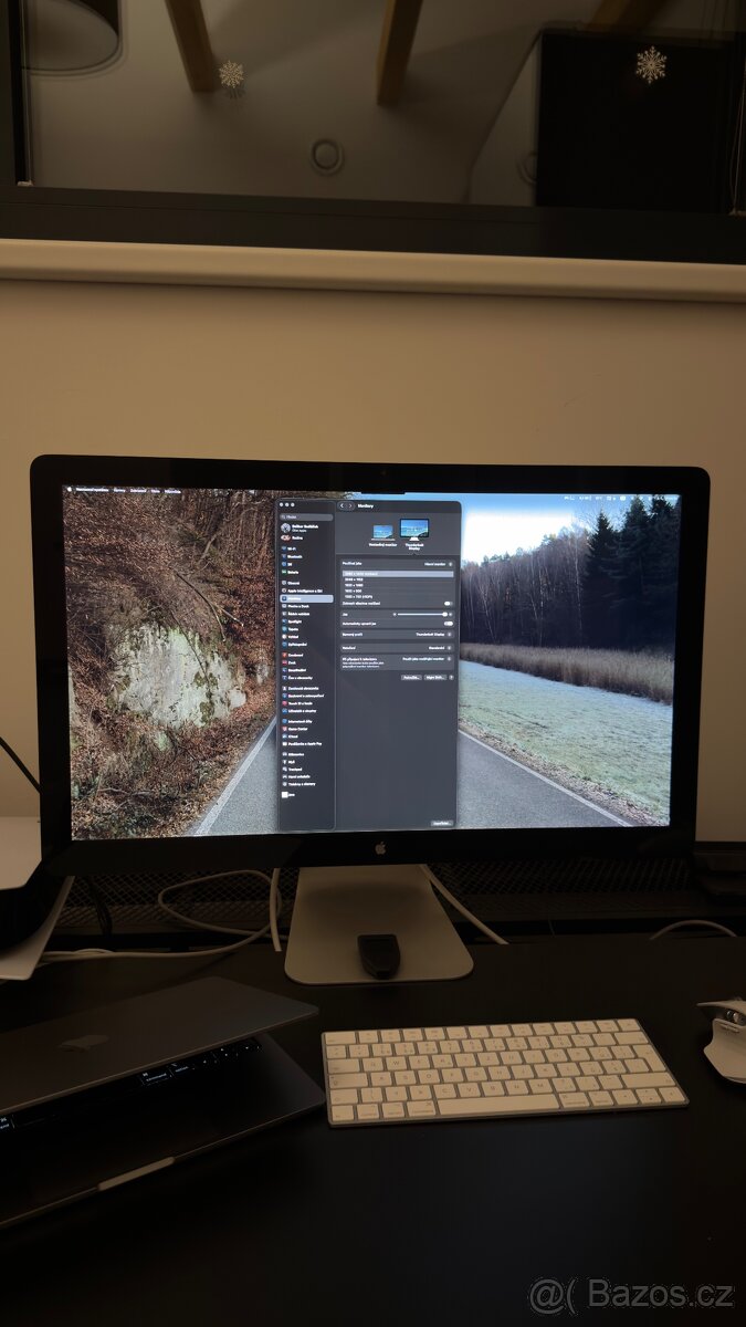 Apple Thunderbolt Display - Perfektní stav - 2