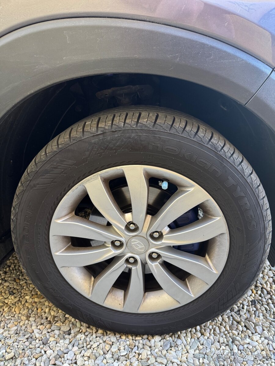 Hyundai - sada litých kol + letní pneu - 2