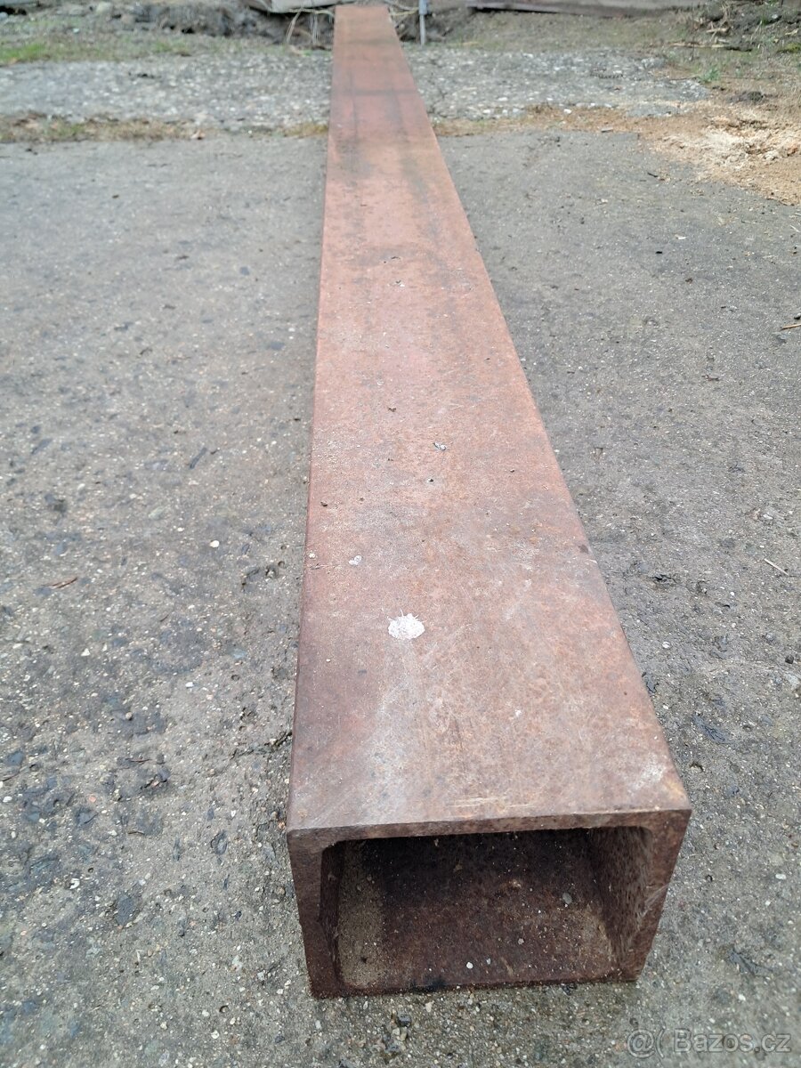 Ocelový sloup z profil U140mm - 2