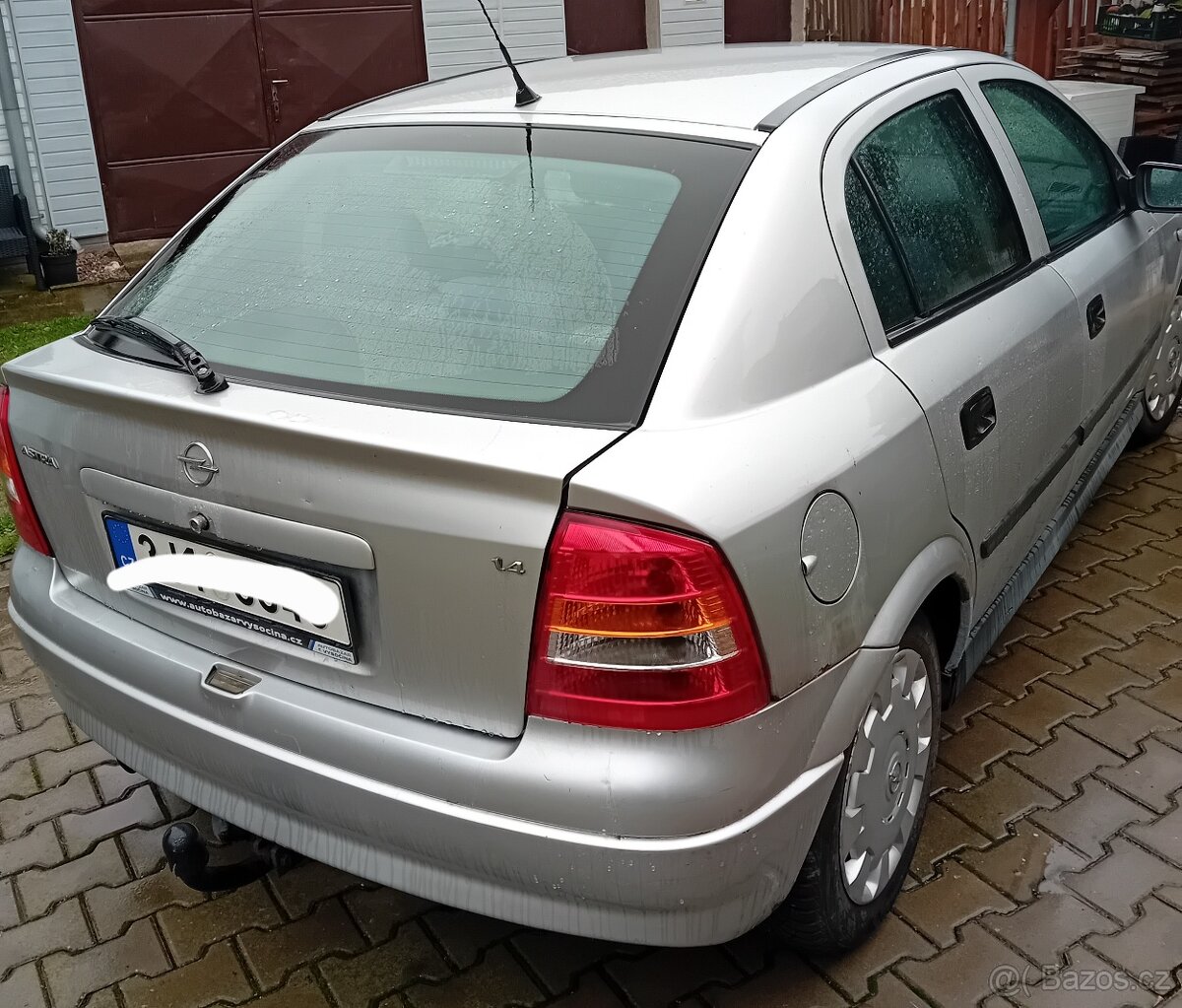Opel Astra 66KW 1.4 16V rok 2004 - 2