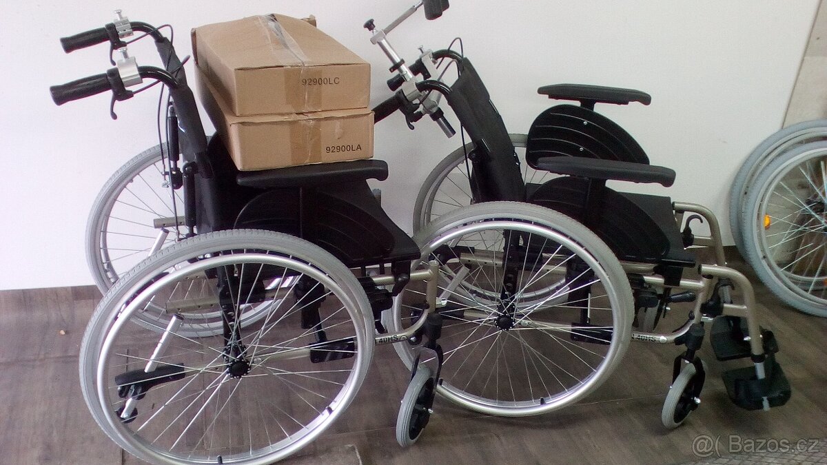 INVALIDNÍ VOZÍK-POLOHOVACÍ 40 nebo 45 cm ZASÍLÁM PO ČR - 2