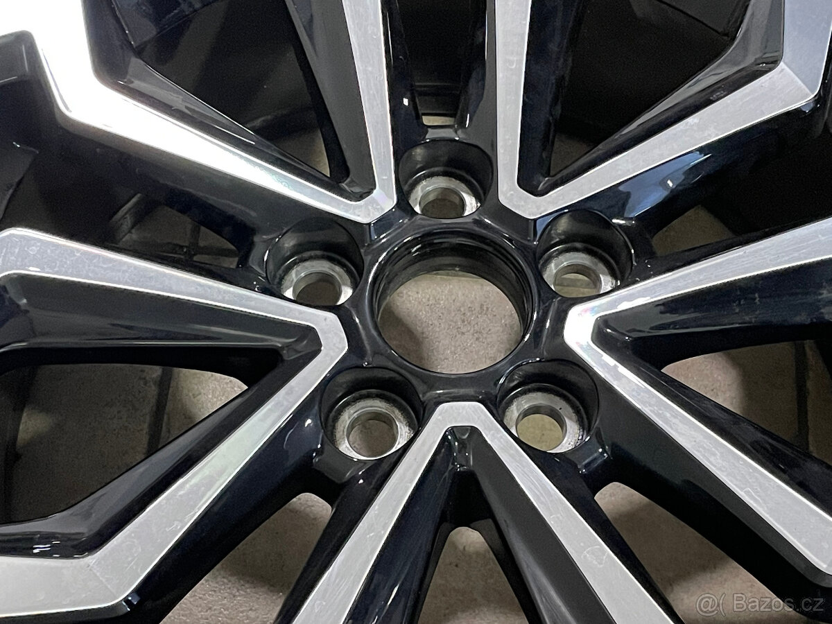 Alu disk 5x114,3 7J et50 original Toyota velikost 17´´ - 2