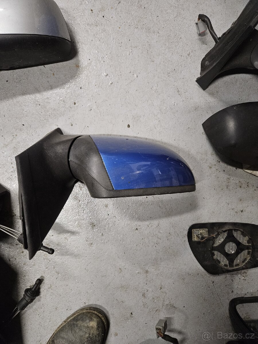 Zrcátko ford focus mk2 modré - 2