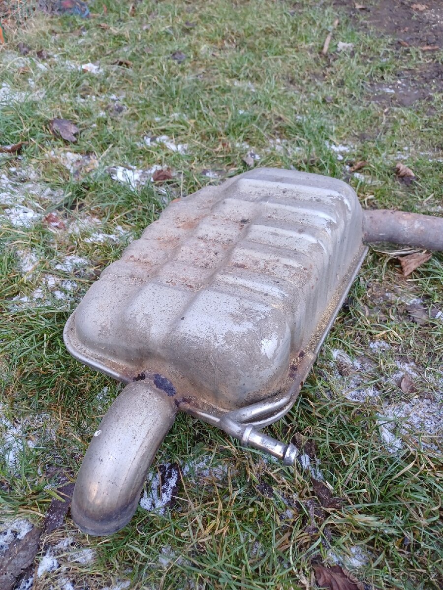 AUDI A4 B6 výfuk - 2