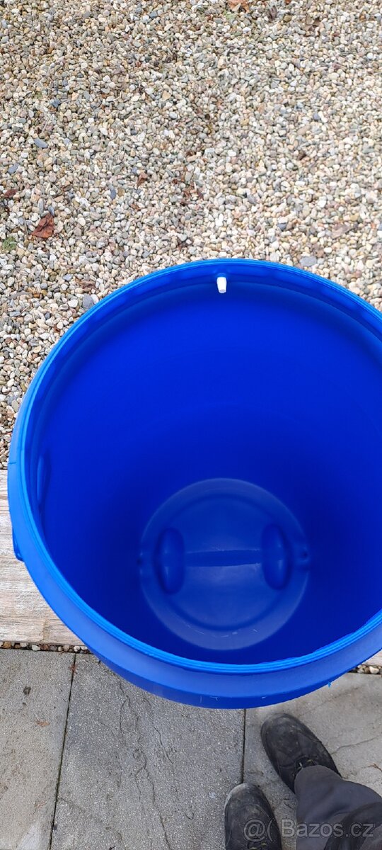 Plastové sudy 60l - 2