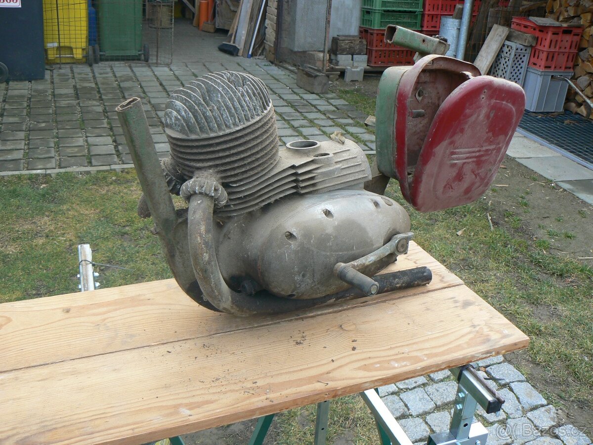 Motor Jawa 175 dvouvýfuk - 2
