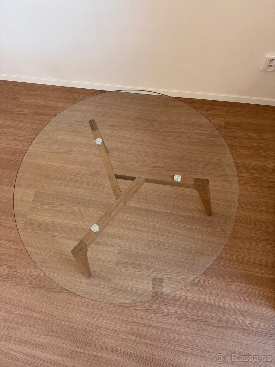 Skleněný stolek - 2