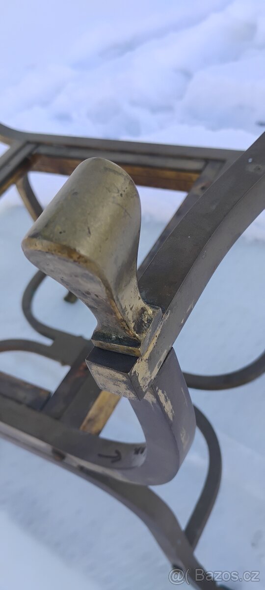 Mosazný taburet k renovaci - 2