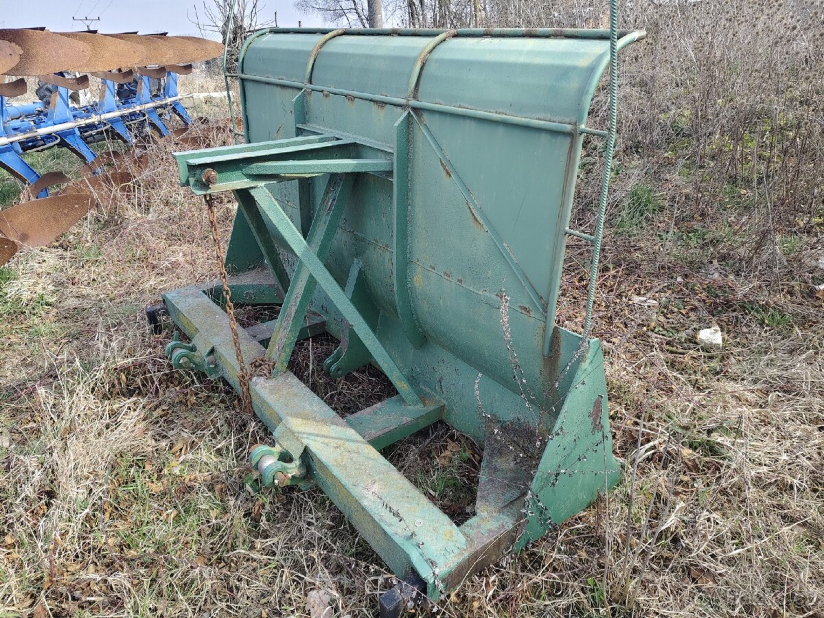 Radlice na rozhrnovani siláže a senáže - 2