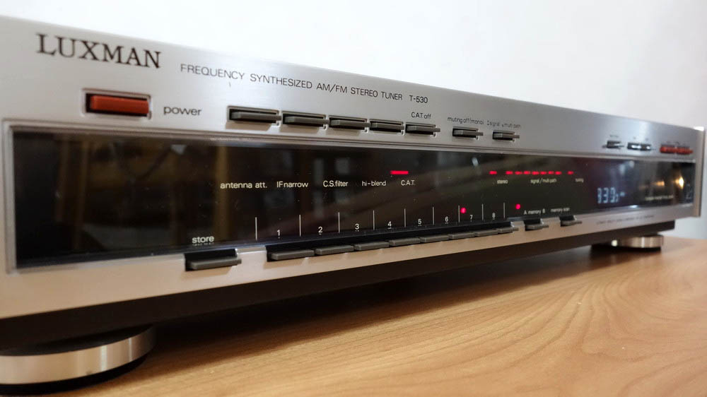 LUXMAN T-530, špičkový Hi-End tuner v top stavu + manuál - 2
