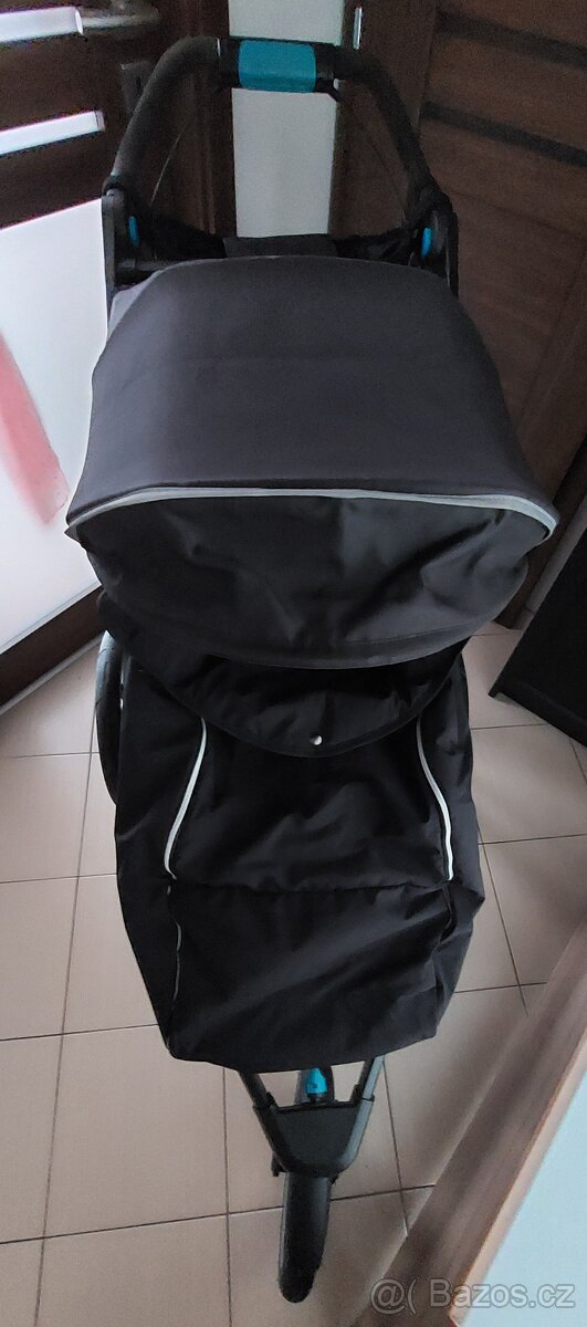 Thule Urban Glide 2 Black on Black - 2