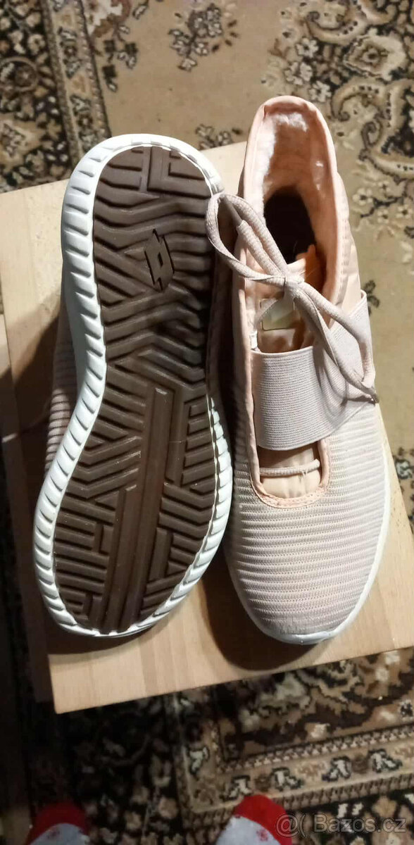 Lotto boty vel.40 nove - 2