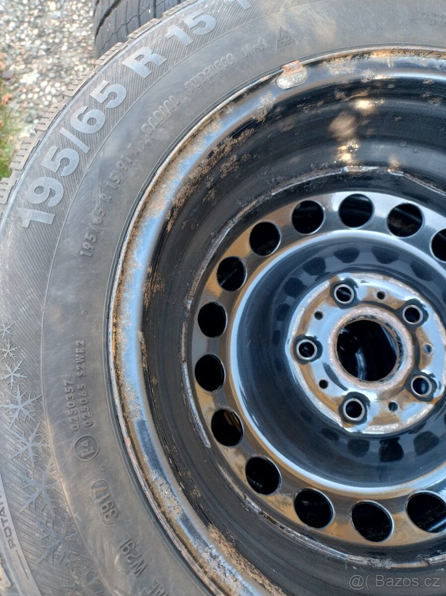 Zimní pneu BARUM 195/65 R15 na ráfku 5x112 - 2