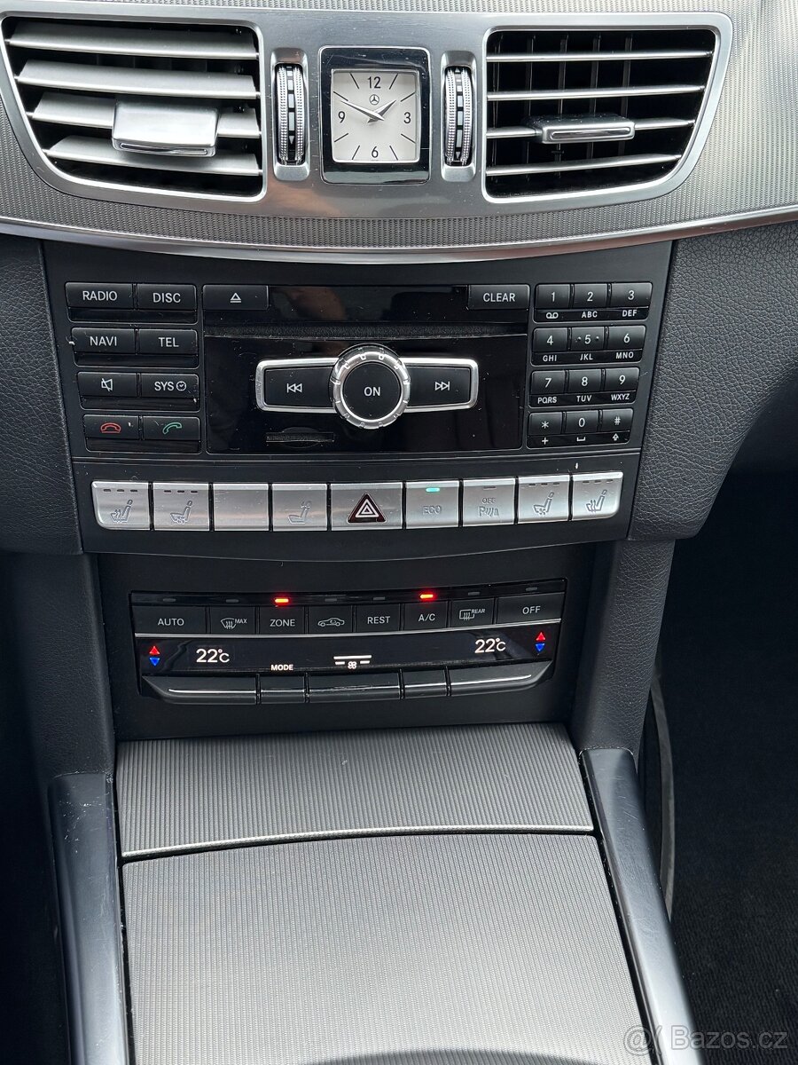 Mercedes benz E250 - 2