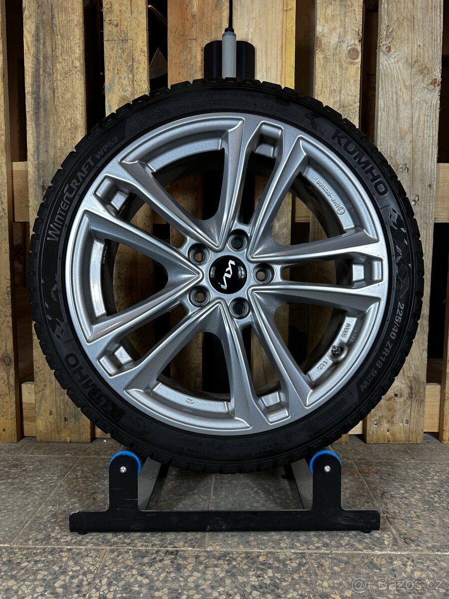 Alu kola 5x114.3 r18 s pneu (zr75) - 2