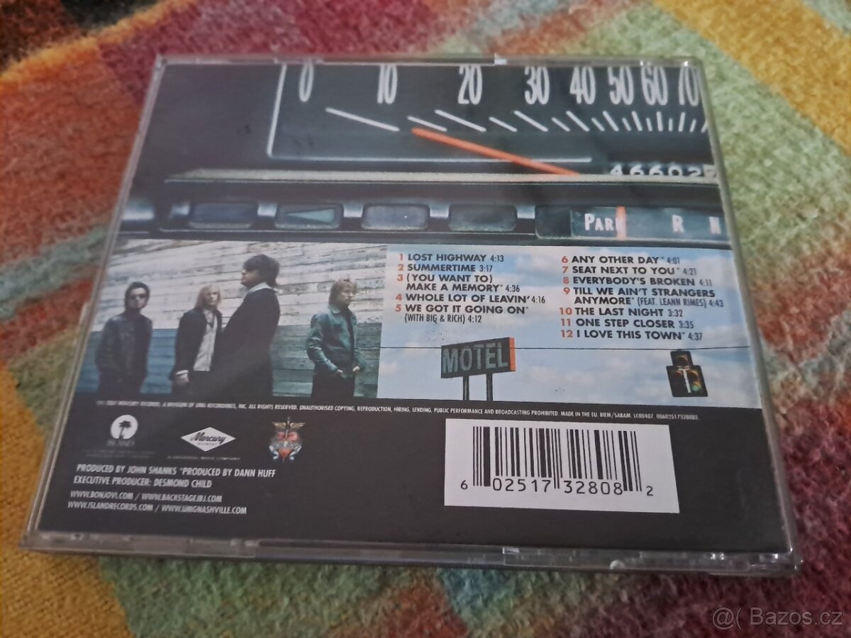 PRODAM CD -- BON JOVI - - 2