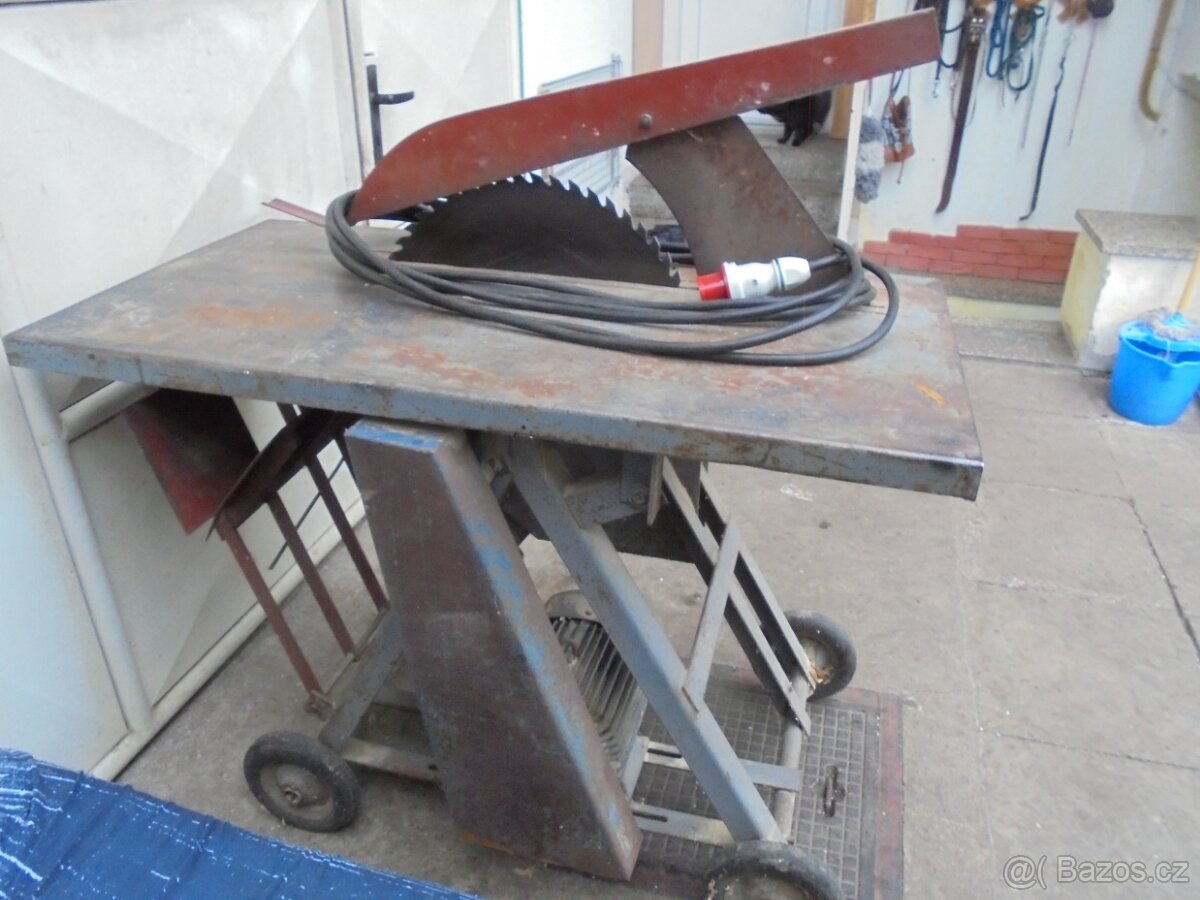 Prodám tovární pilu levně - 2