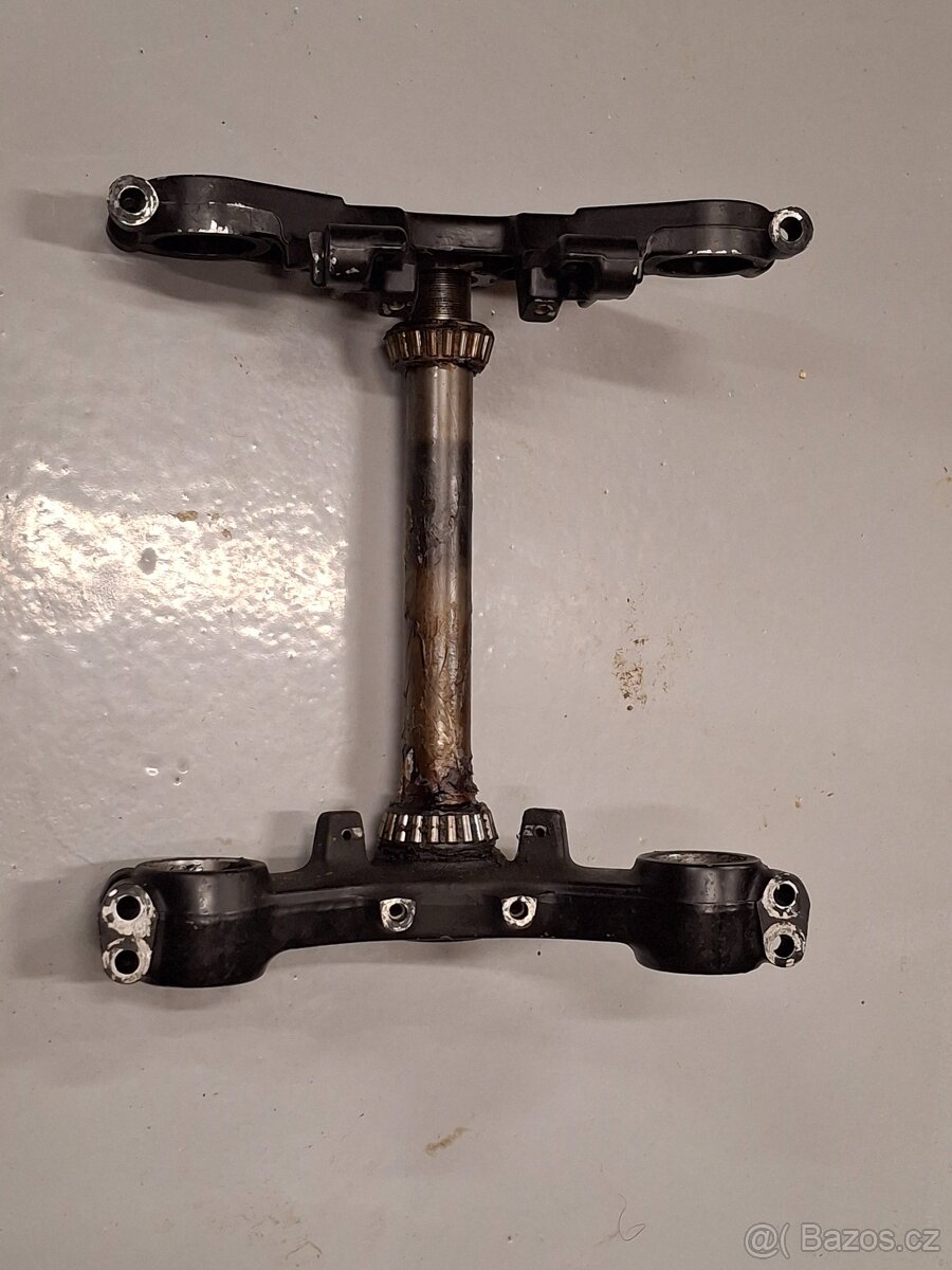 Kawasaki GPZ 1100 Unitrak díly - 2