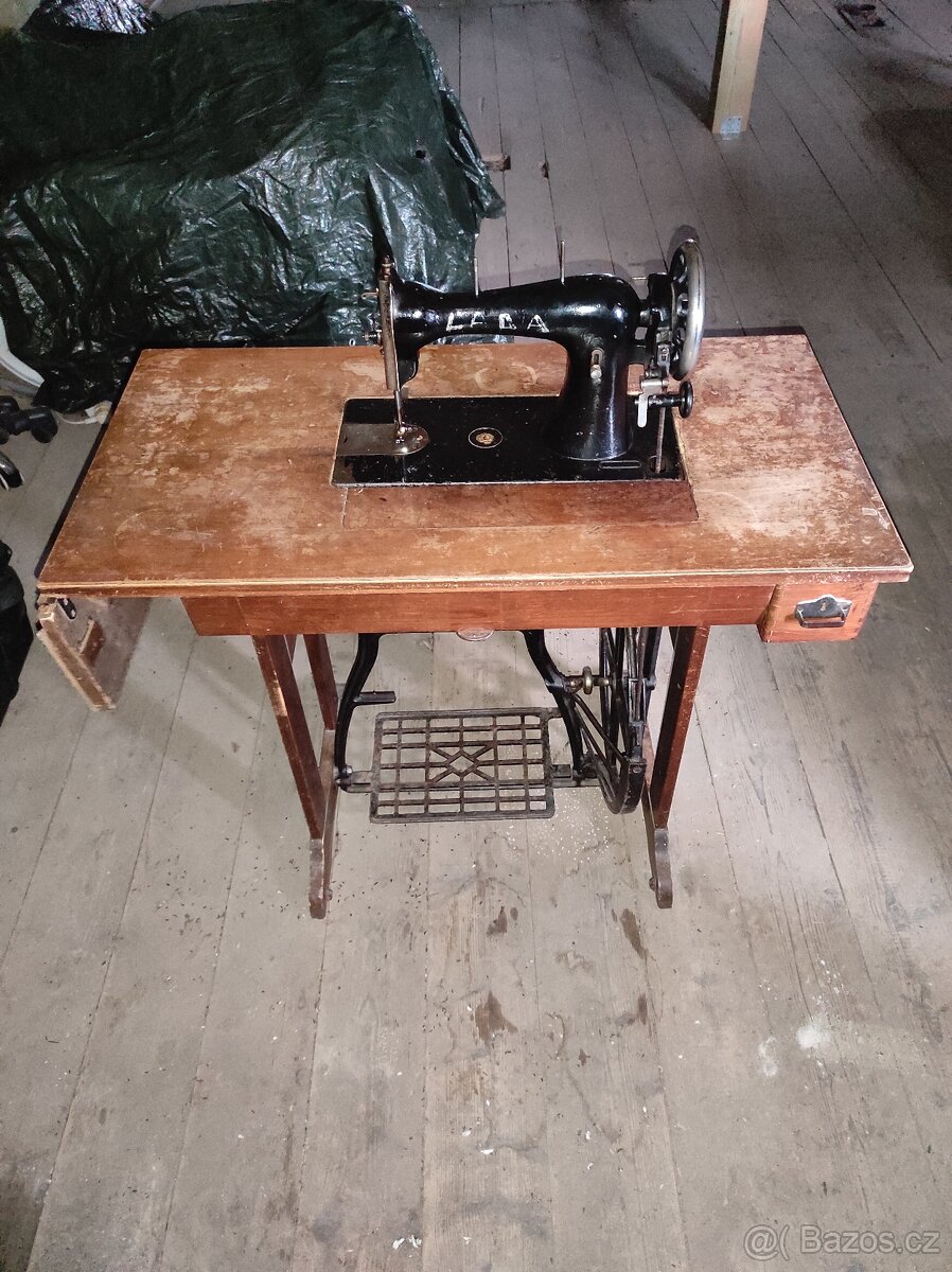 Šici stroj Lada - 2