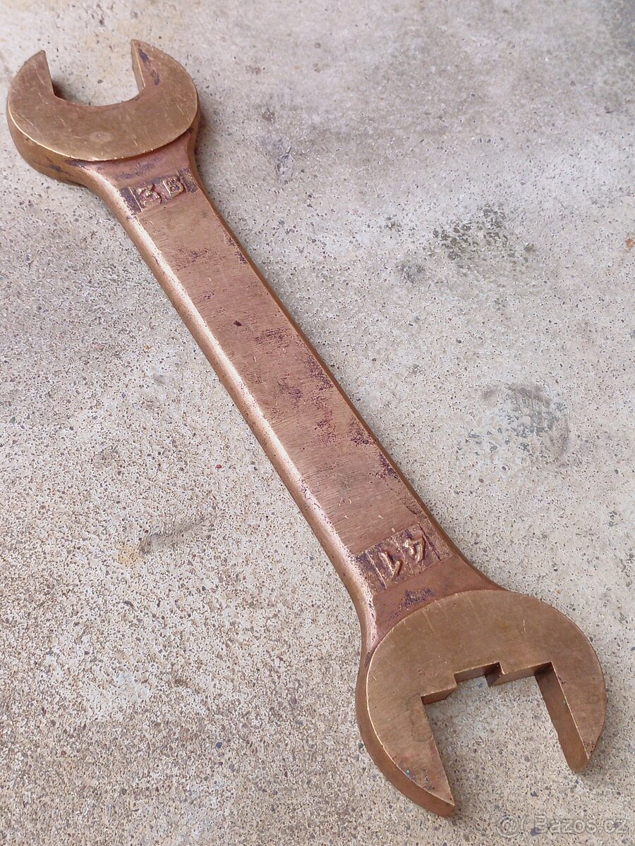 Plochý klíč 36 x 41 bronz - 2