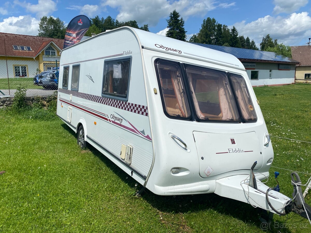 Karavan s předstanem - 2