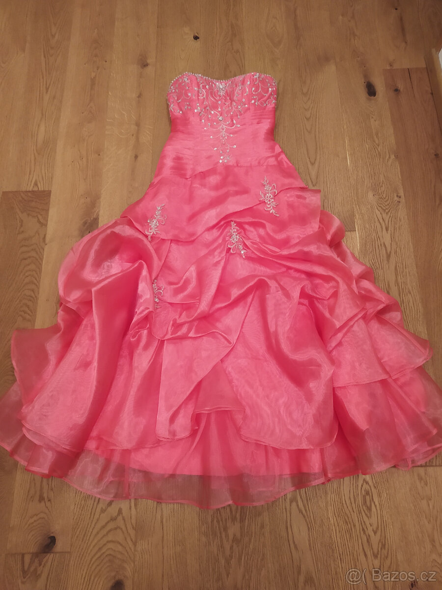 Šaty do tanečních, plesu - 2