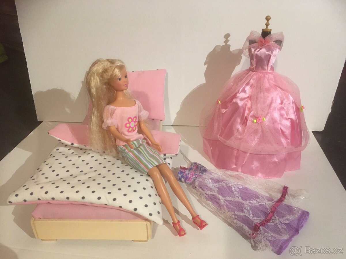 postel pro Barbie s panenkou - 2