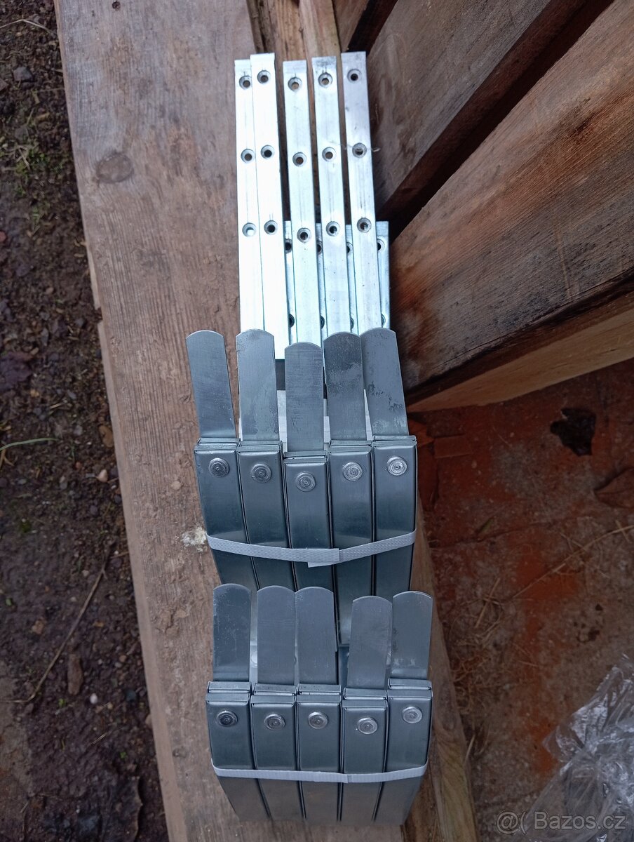 Nástřešní háky s podpěrou - 2