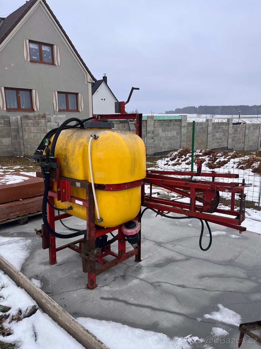 Polní postřikovač - 2