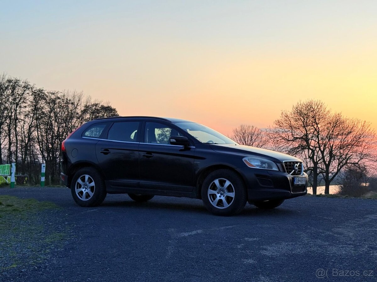 VOLVO XC60 D5 - 2