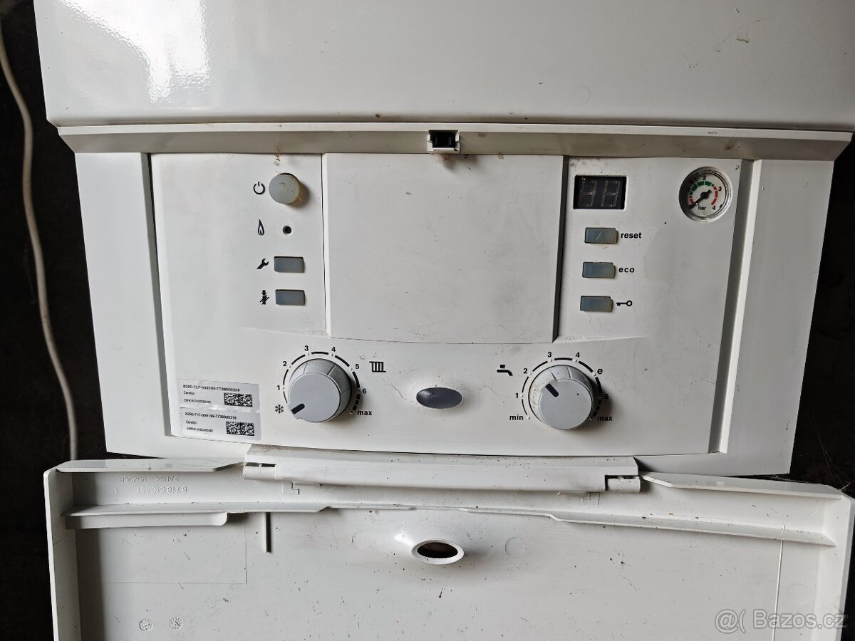 Plynový kotel s průtokovým ohřevem teplé vody Junkers - 2