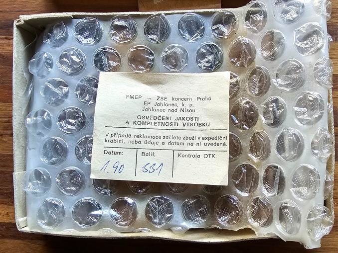 Páčkové přepínače 50V/4A – 20ks nové v původním balení - 2