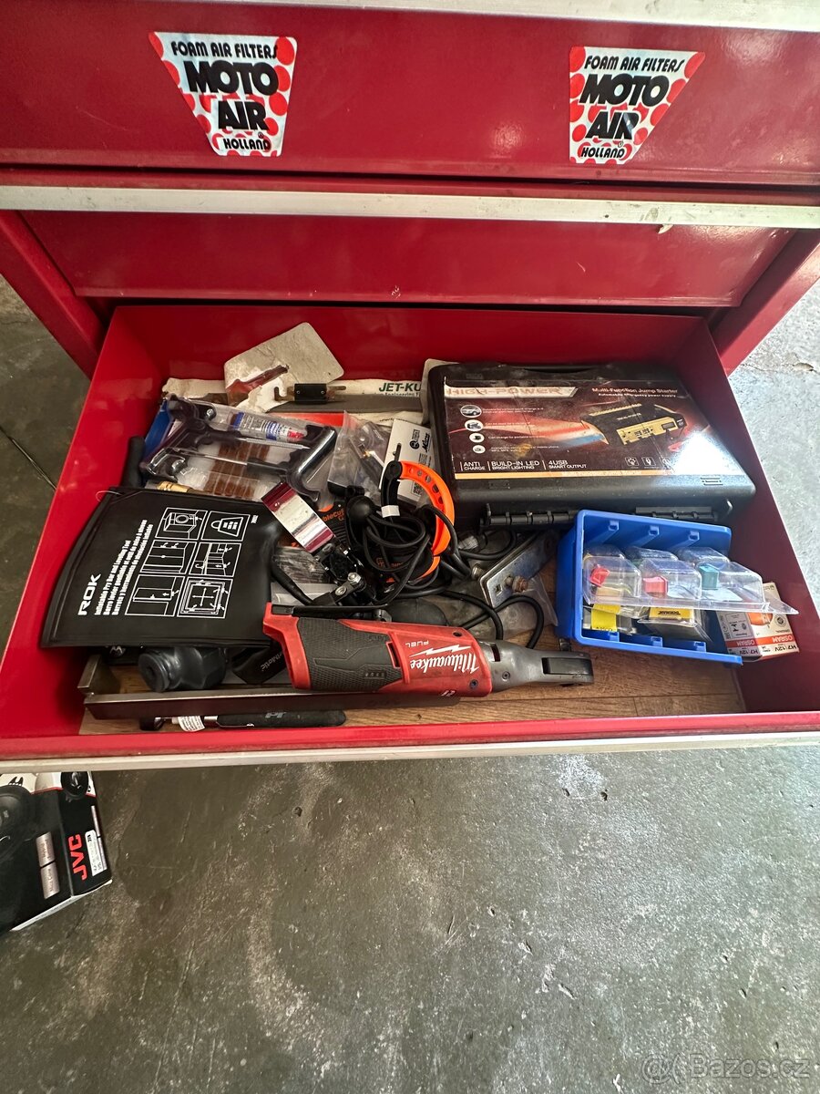 Prodej dílenského nářadí na auto a kola - 2