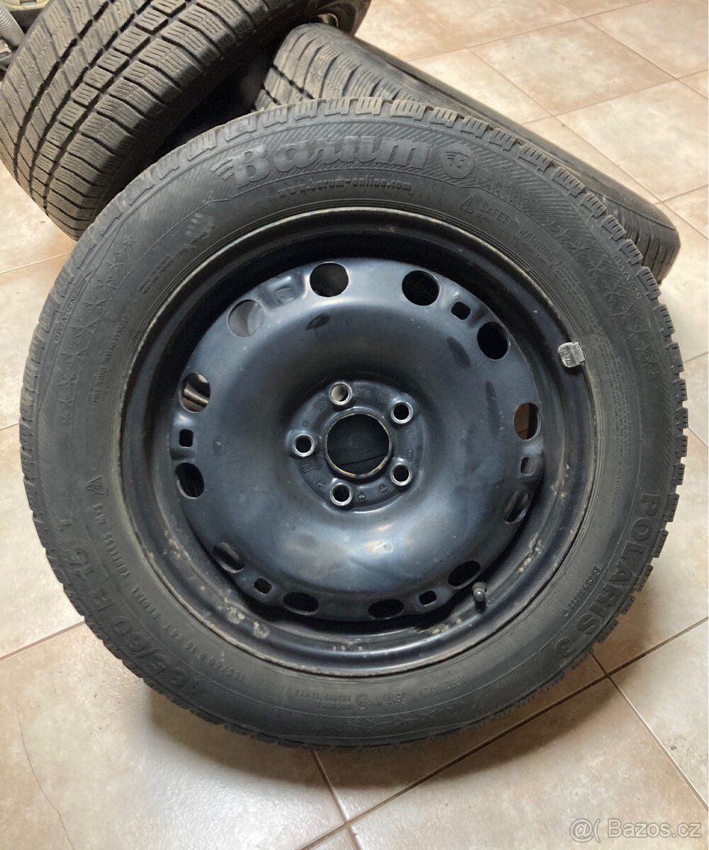 Zimní pneu 185/60/15 + disky - 2