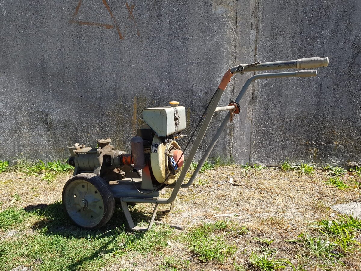 Mobilní motorové čerpadlo - 2