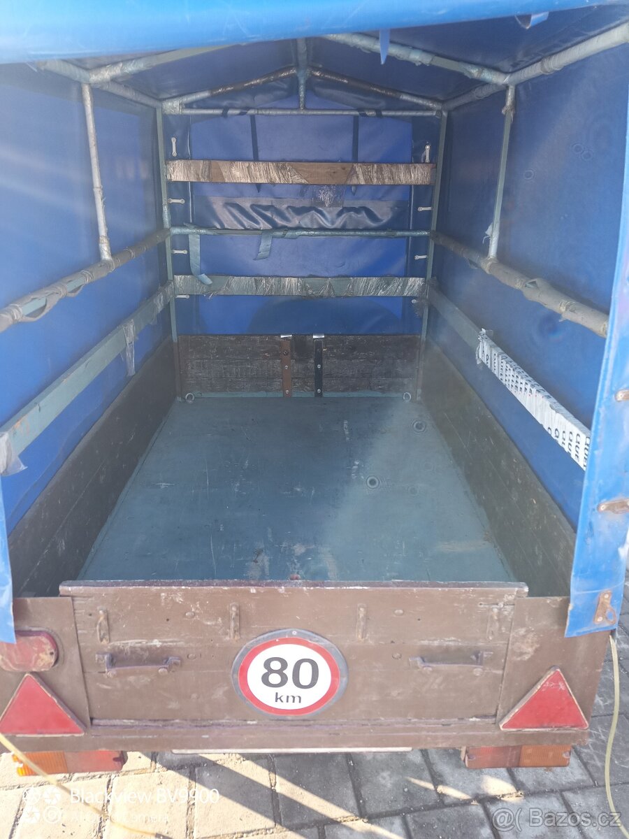 Přívěsný vozik r.v 1992 ,stk 1/2030. - 2