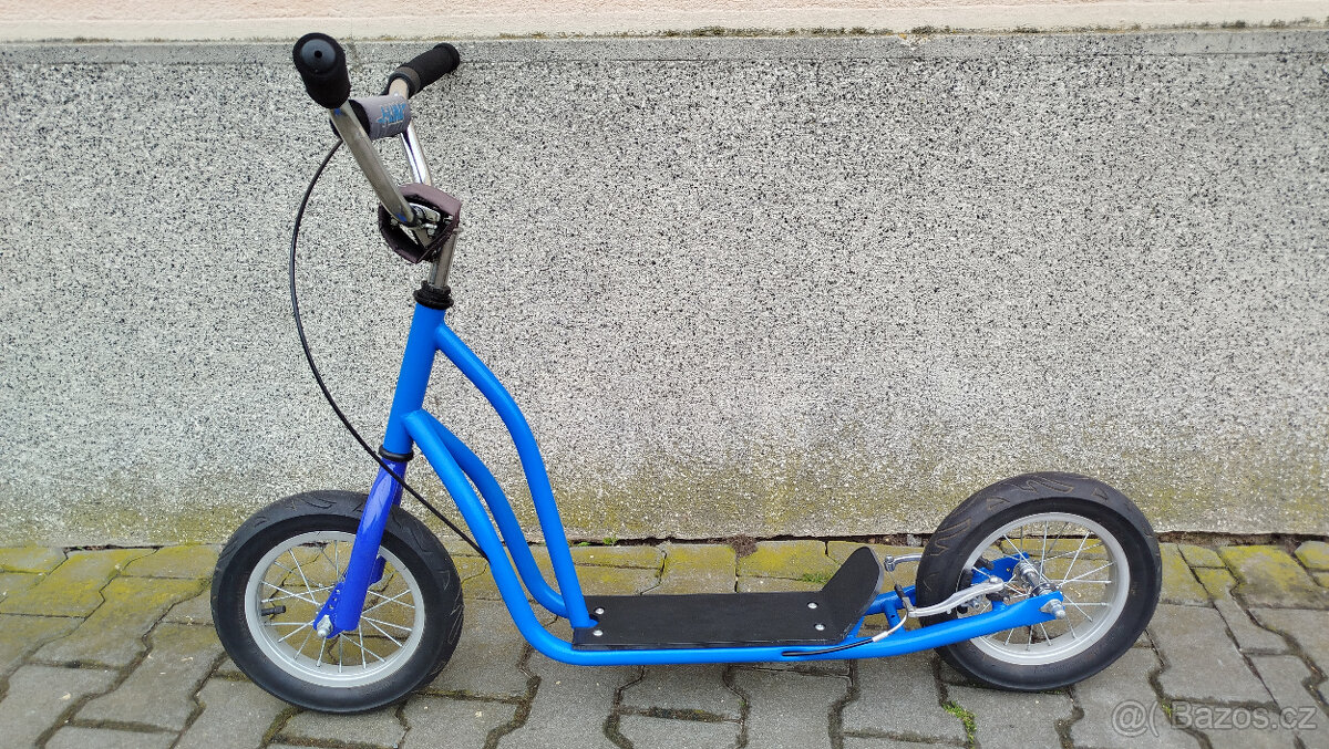 Dětská koloběžka F-Line 12" modrá - 2