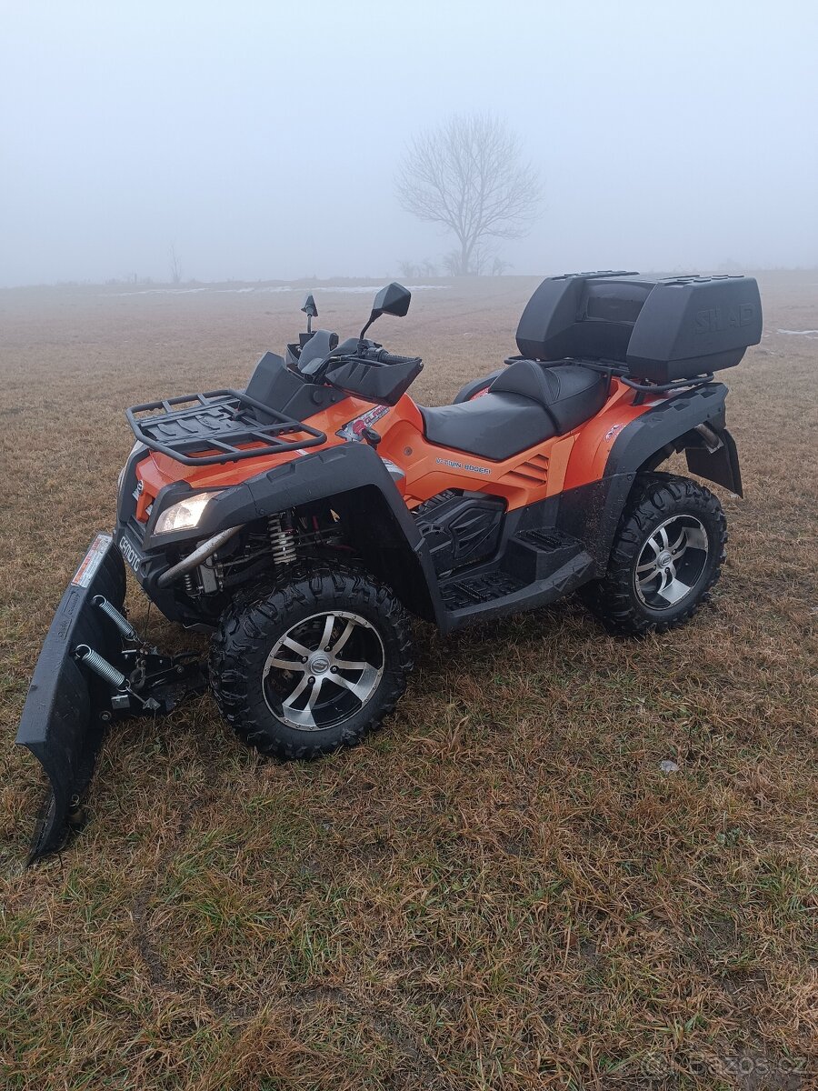 CFmoto Gladiator X8 - 2