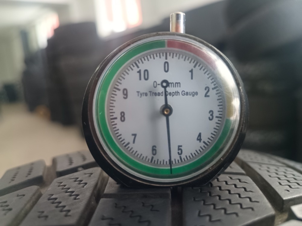 225/40 R18 CONTINENTAL (1817) - 2