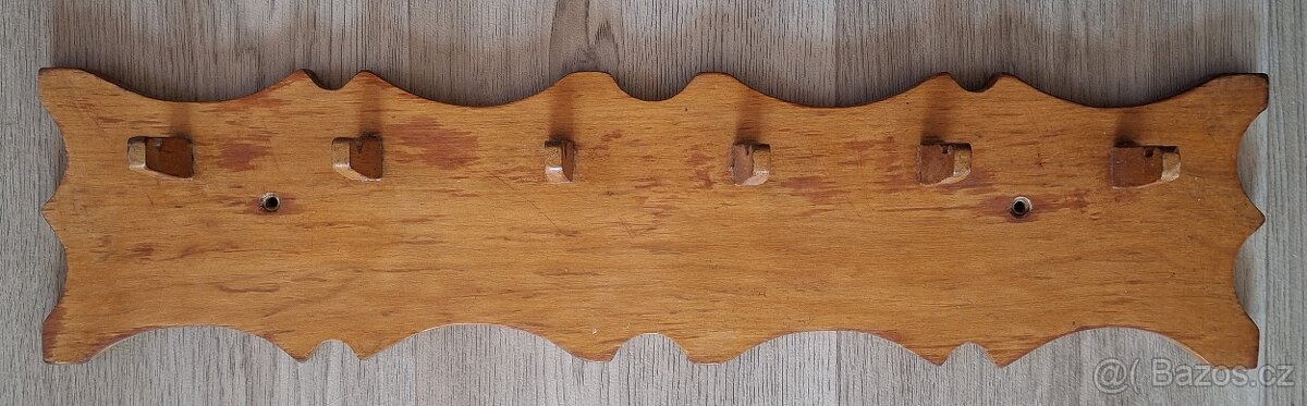 Dřevěná polička - 2