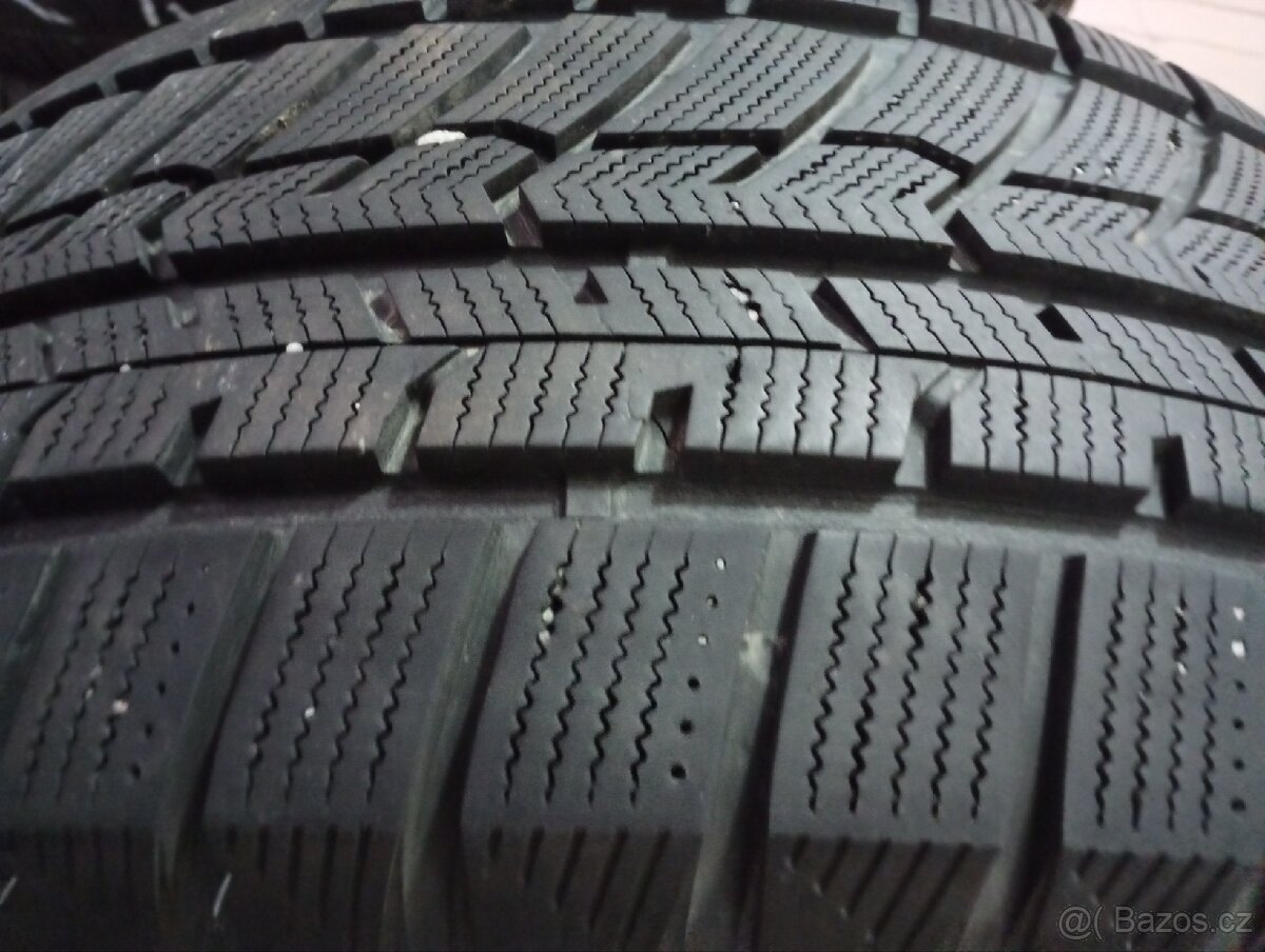 Zimní FORTUNE 235/60R16 - 2
