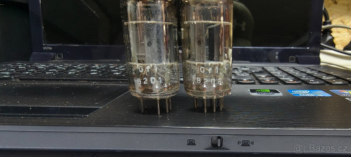 Mullard ecc82 / 12AU7 - 2