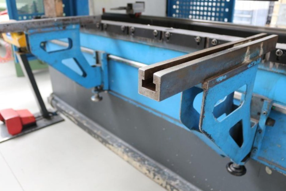 Lisy - ohraňovací APH-S 3110x180 - 2