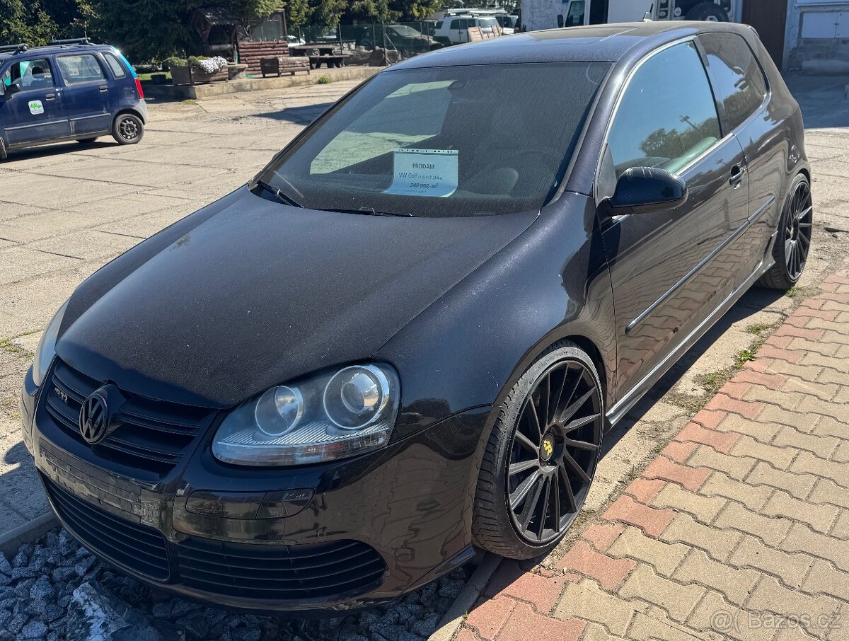 VW Golf mk5 R32 - 2