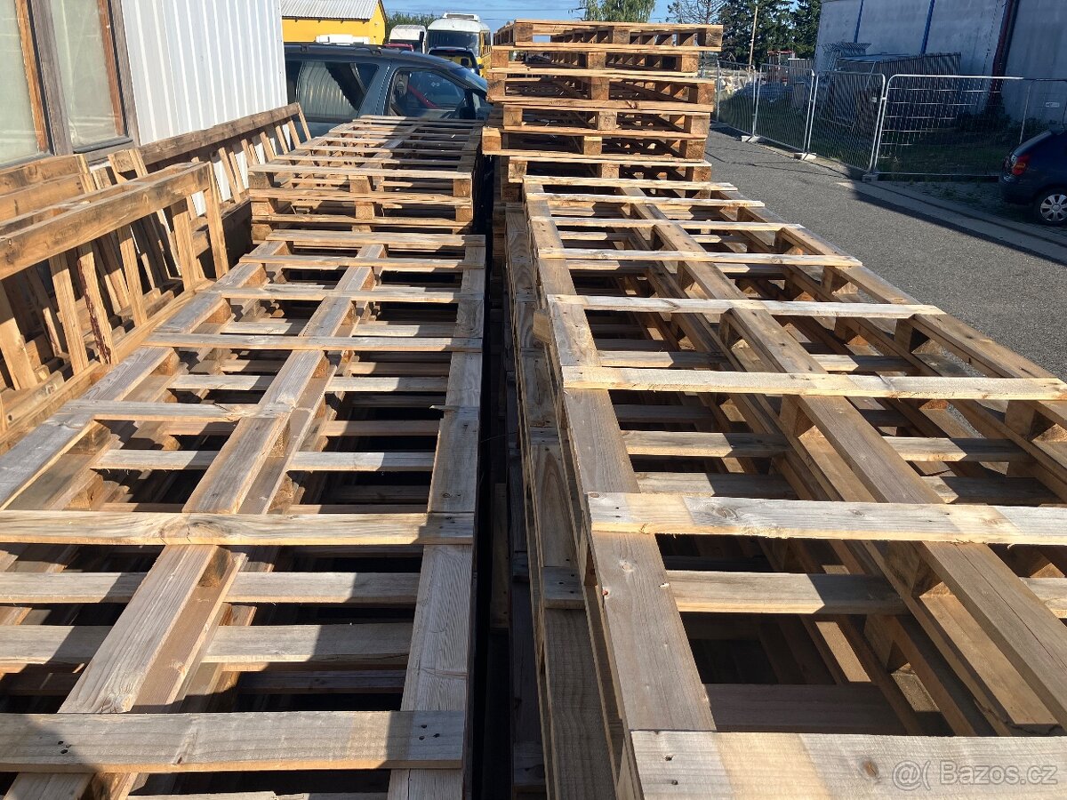 Dřevěné palety 400cm x 100cm - 2