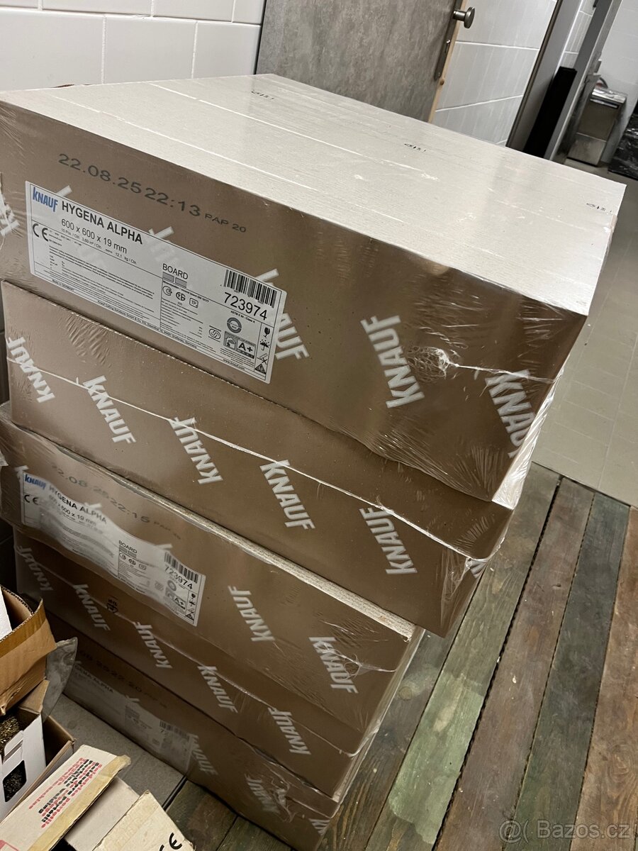 Stropní deska Knauf AMF Hygena Alpha - 2