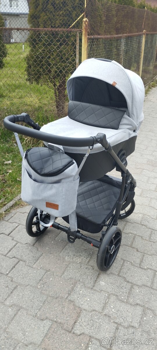 Kočárek 2v1 s nastavitelným směrem jízdy - 2