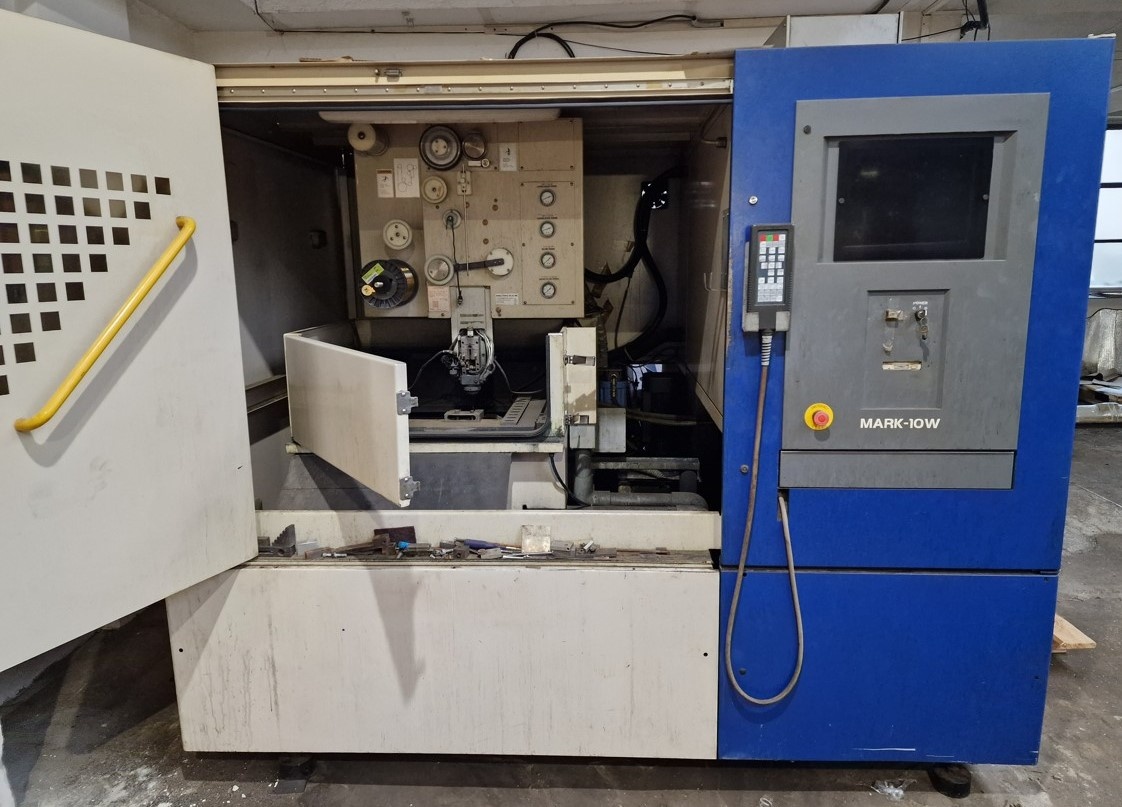 Elektroerozivní drátová řezačka Hitachi 254Y - 2